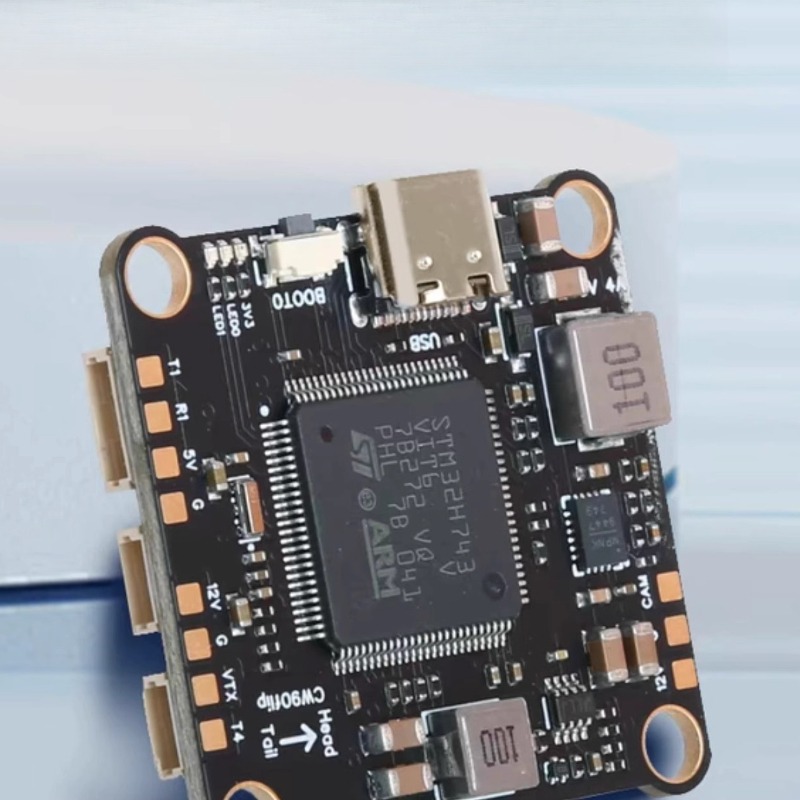 FlyingRC H7D H743 フライトコントローラー  - Fpv Drone Esc のレビューと価格